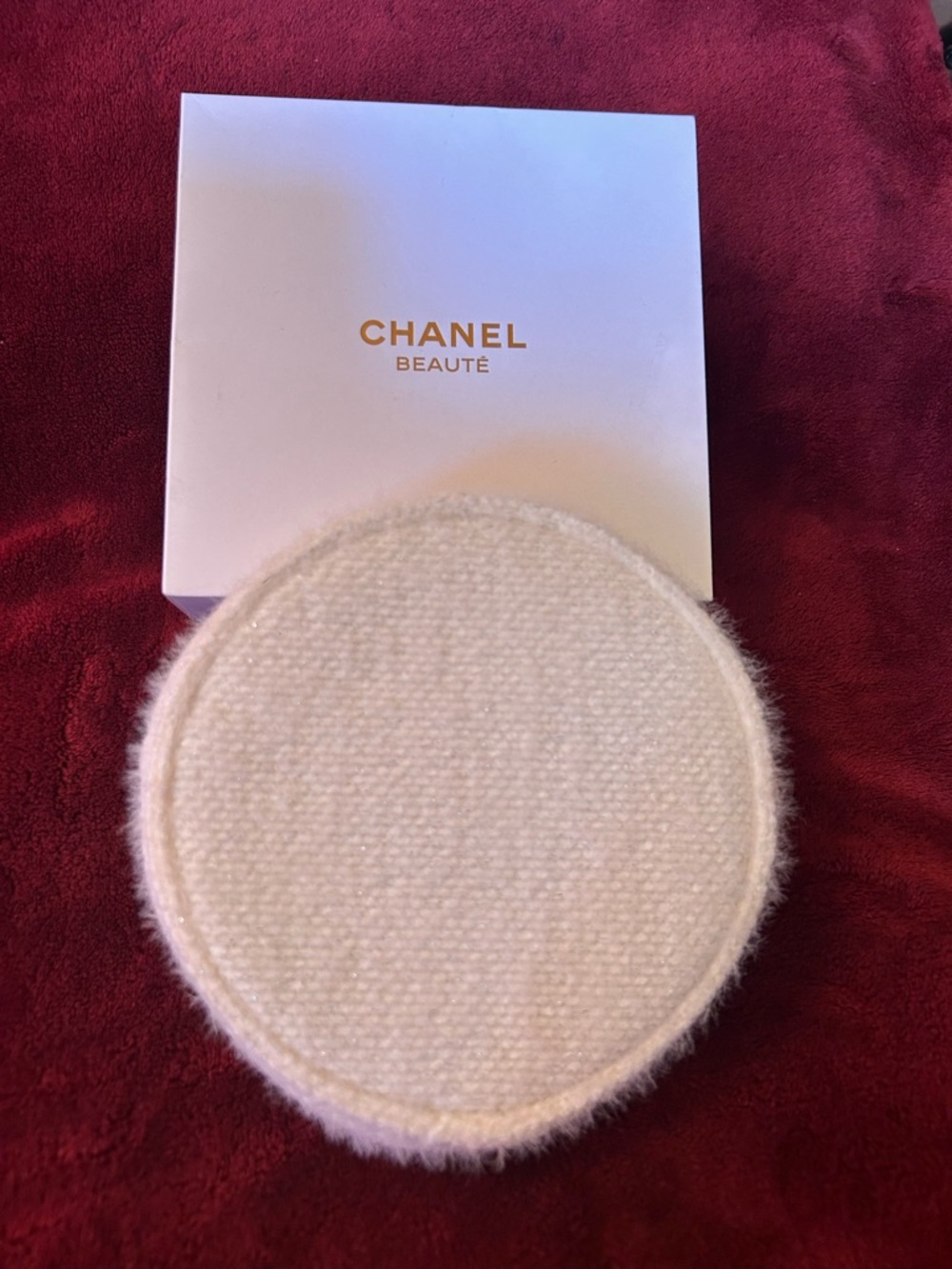 CHANEL Beauté Cream Round Cosmetic Pouch with Gold Logo #1 - Picture 2 of 3